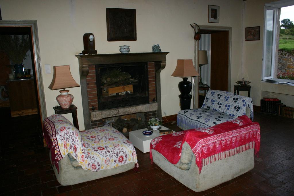 Domaine De Clermont Bed and Breakfast La Roche-en-Brenil Zewnętrze zdjęcie